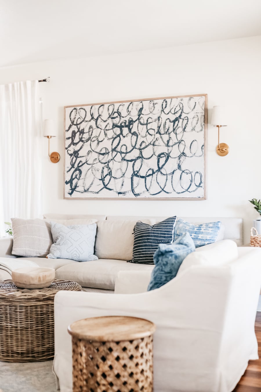 DIY Canvas Budget friendly large scale art that you can create yourself.